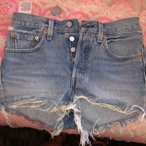 Levi’s Jean Booty Shorts